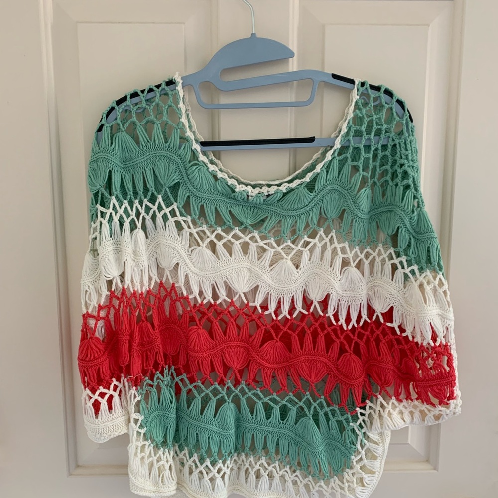 EUC Beautiful Crochet Knit Top - Picture 2 of 5